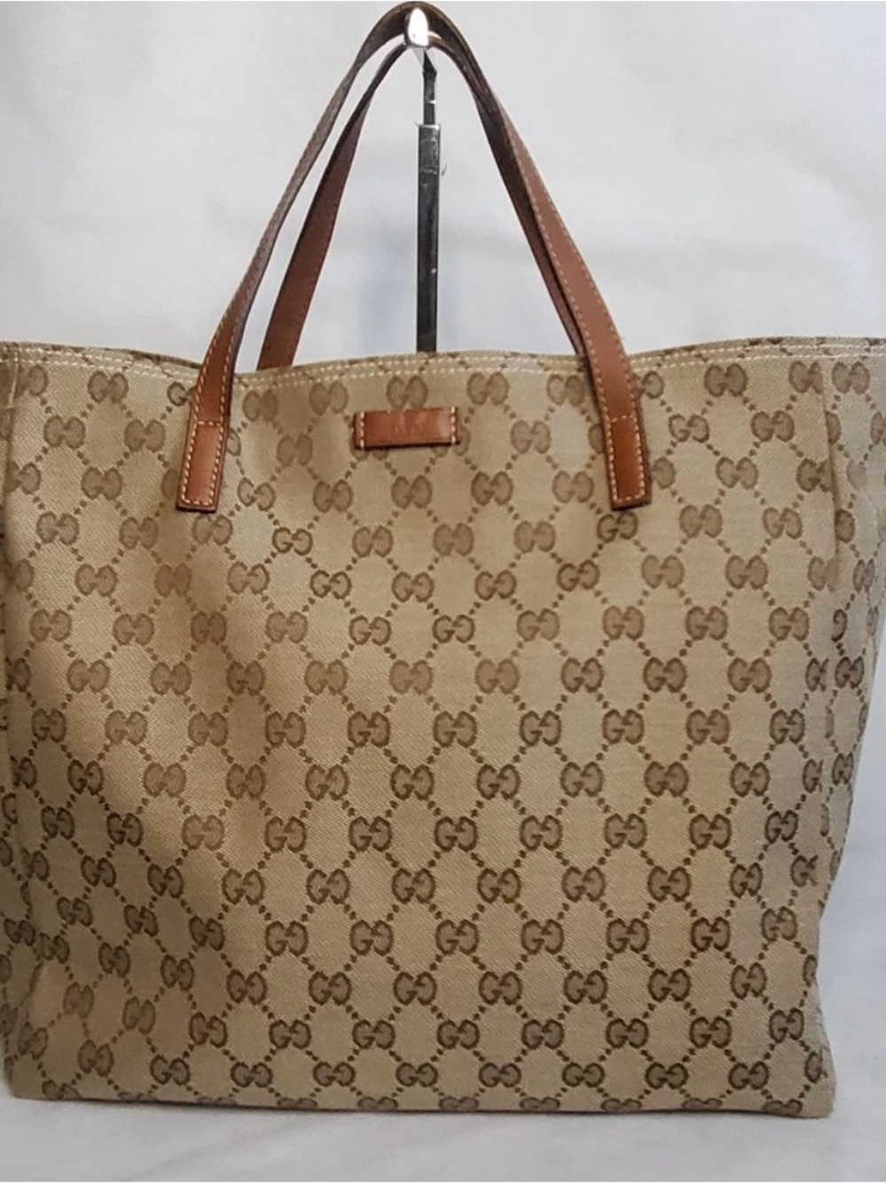 Gucci Beige GG Canvas Tote- BEAUTIFUL CONDITION